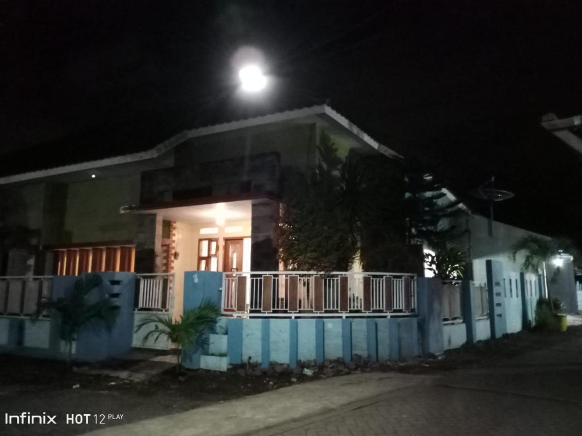 999 Khs 2 Homestay Gilimanuk Kültér fotó